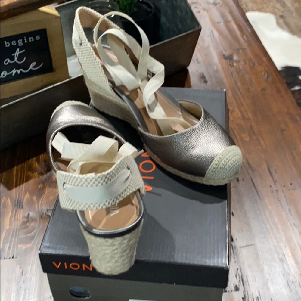 Lace up wedges pewter color